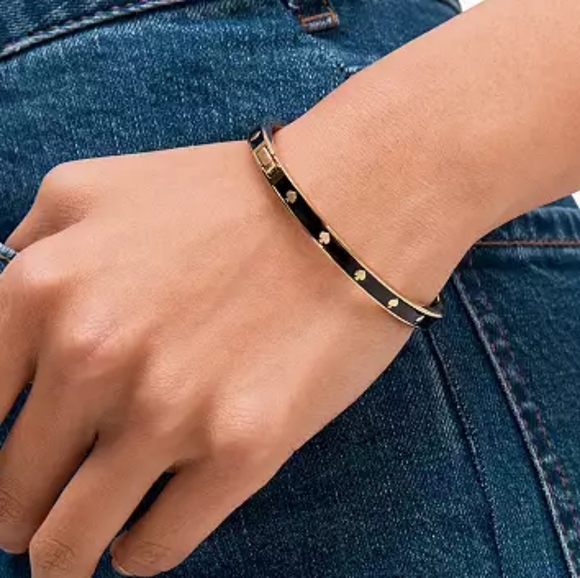 NWT- Kate Spade | Spot The Spade Enamel Hinged Bangle - (Black) Dust Bag Include - Picture 2 of 4